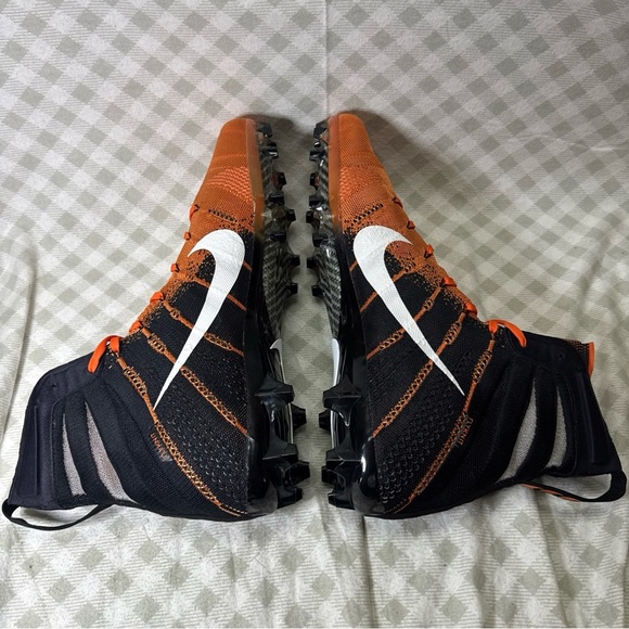 Nike Vapor Untouchable 3 Elite Black Orange Football Cleat A03006-081 Sz 16 - Picture 4 of 6